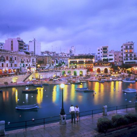 Stunning 2Br Holiday Penthouse In Central Sliema Buitenkant foto