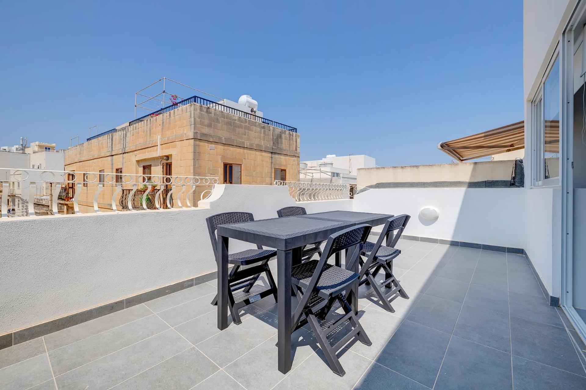 Stunning 2Br Holiday Penthouse In Central Sliema Buitenkant foto